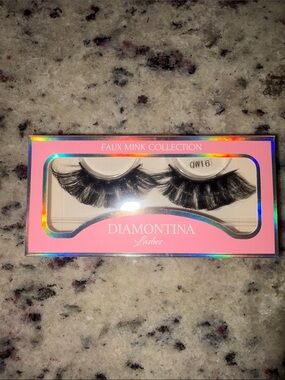 100% Vegan Faux Mink Lashes
 - Black (QW16)
